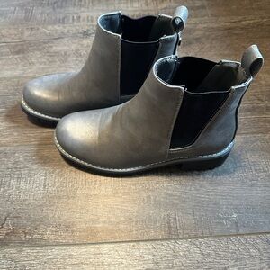 Seven7 Gray Ankle Boots